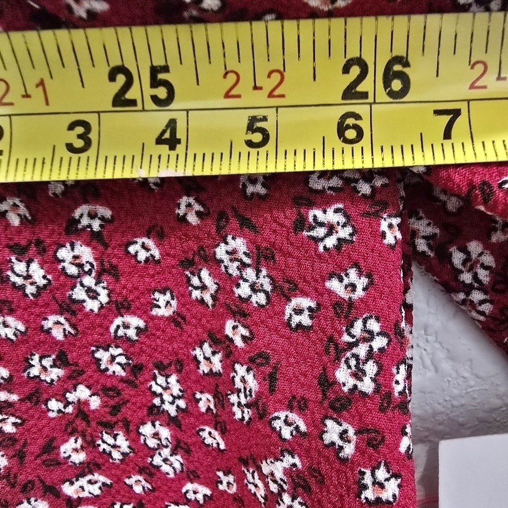 CeCe Long Sleeve Button-Down Floral Blouse with Collar Size 3X. - Picture 13 of 14